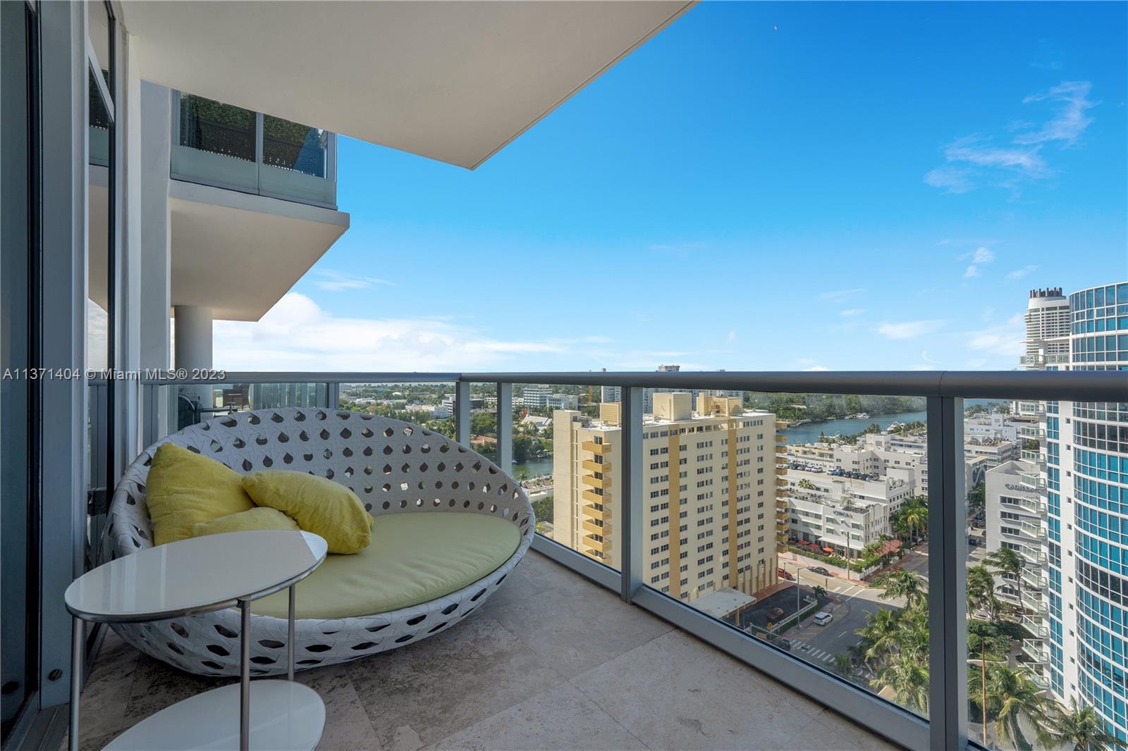 THE CARIBBEAN CONDO - Residential