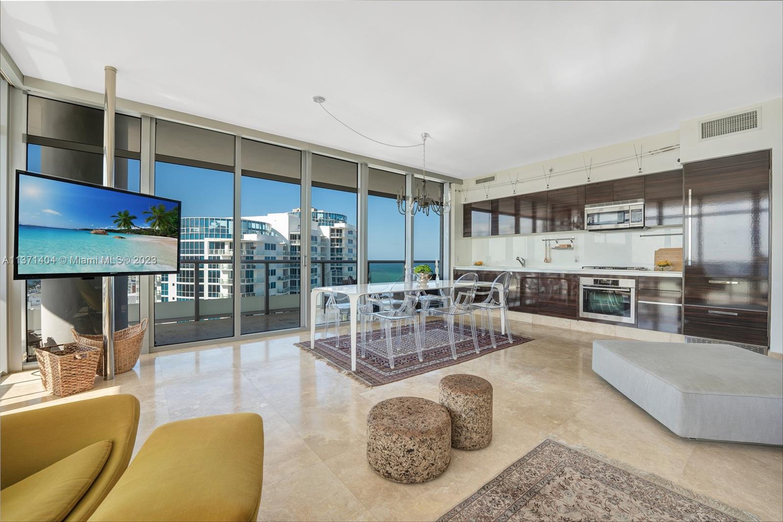 THE CARIBBEAN CONDO - Residential