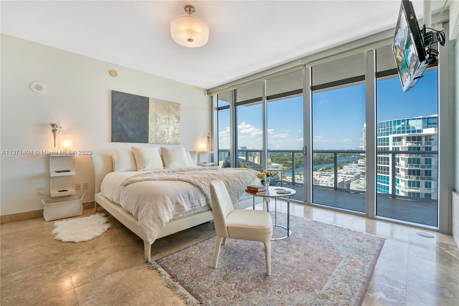 THE CARIBBEAN CONDO - Residential