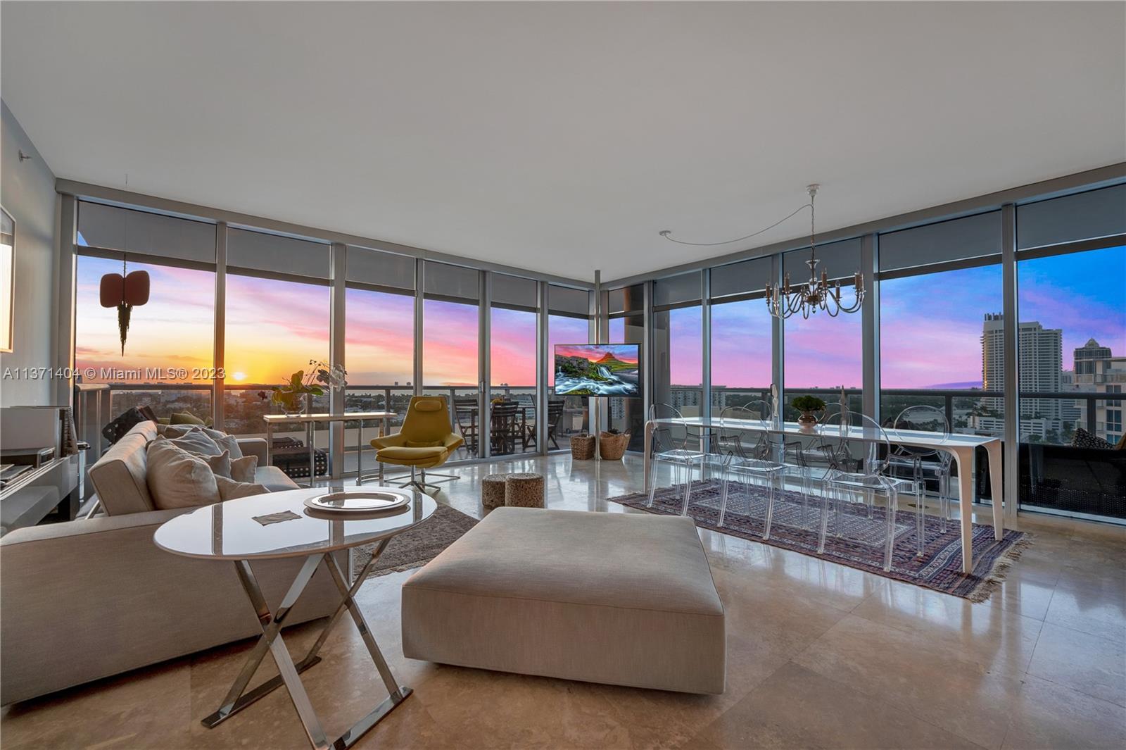 THE CARIBBEAN CONDO - Residential