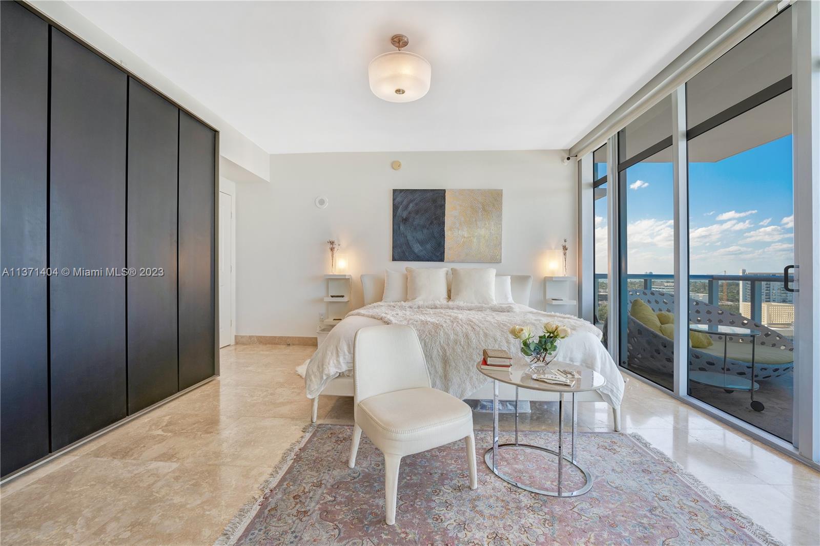 THE CARIBBEAN CONDO - Residential