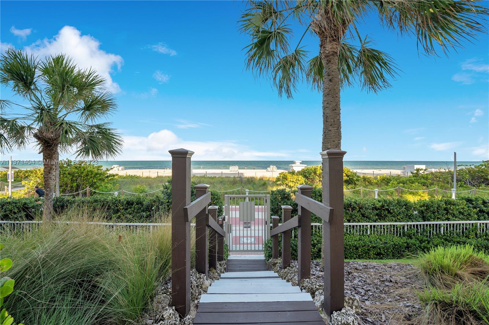 THE CARIBBEAN CONDO - Residential