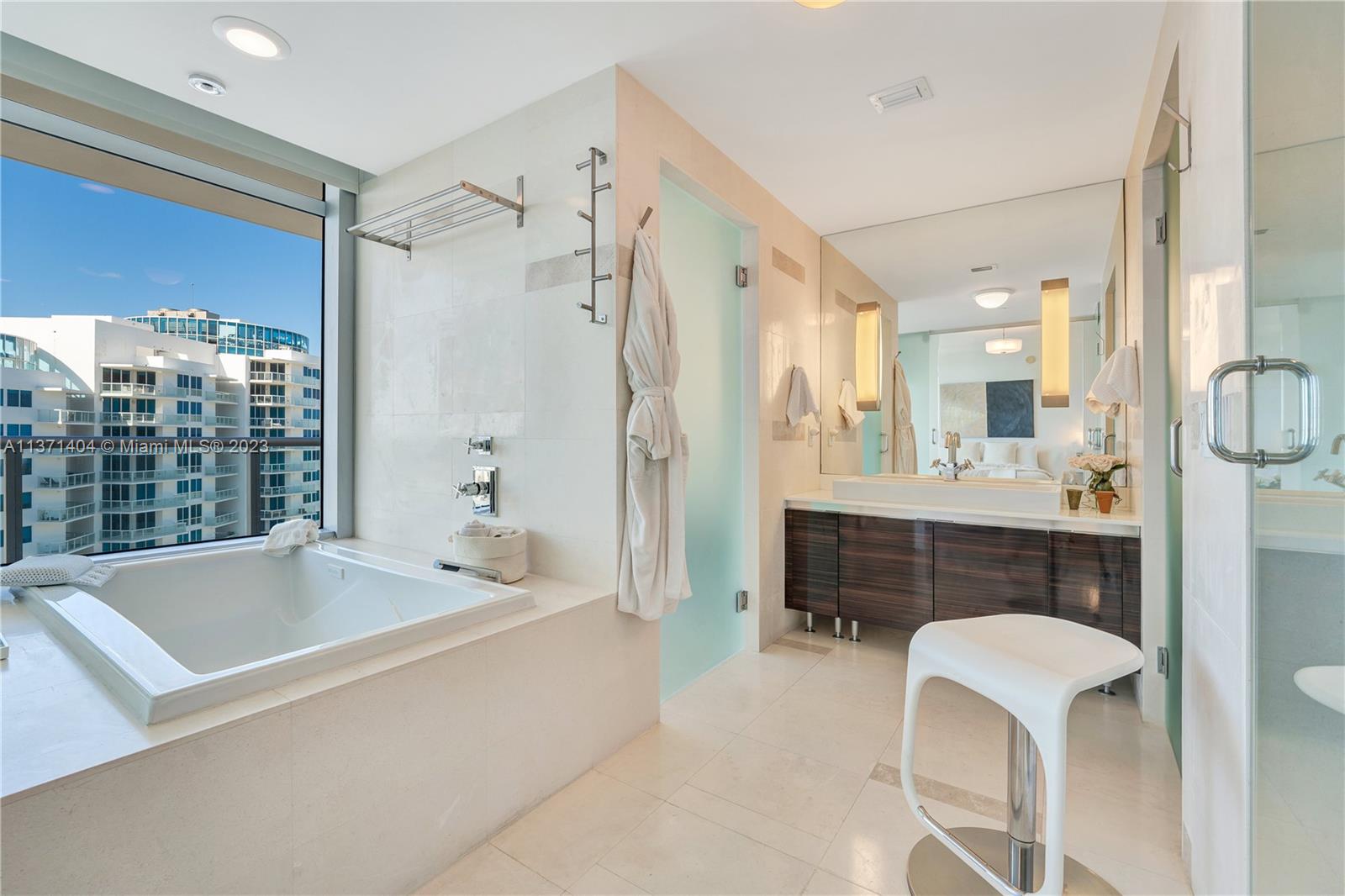 THE CARIBBEAN CONDO - Residential