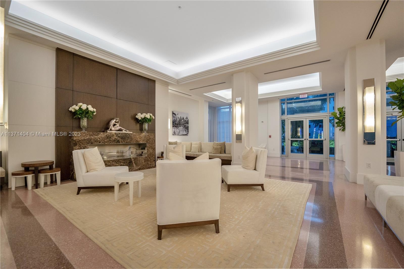 THE CARIBBEAN CONDO - Residential