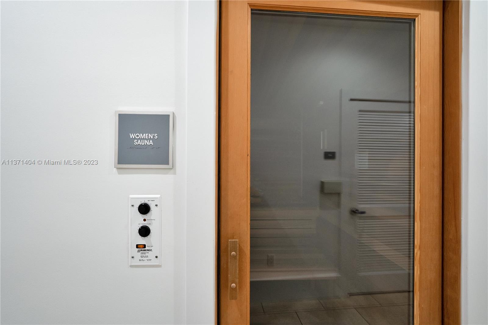 THE CARIBBEAN CONDO - Residential