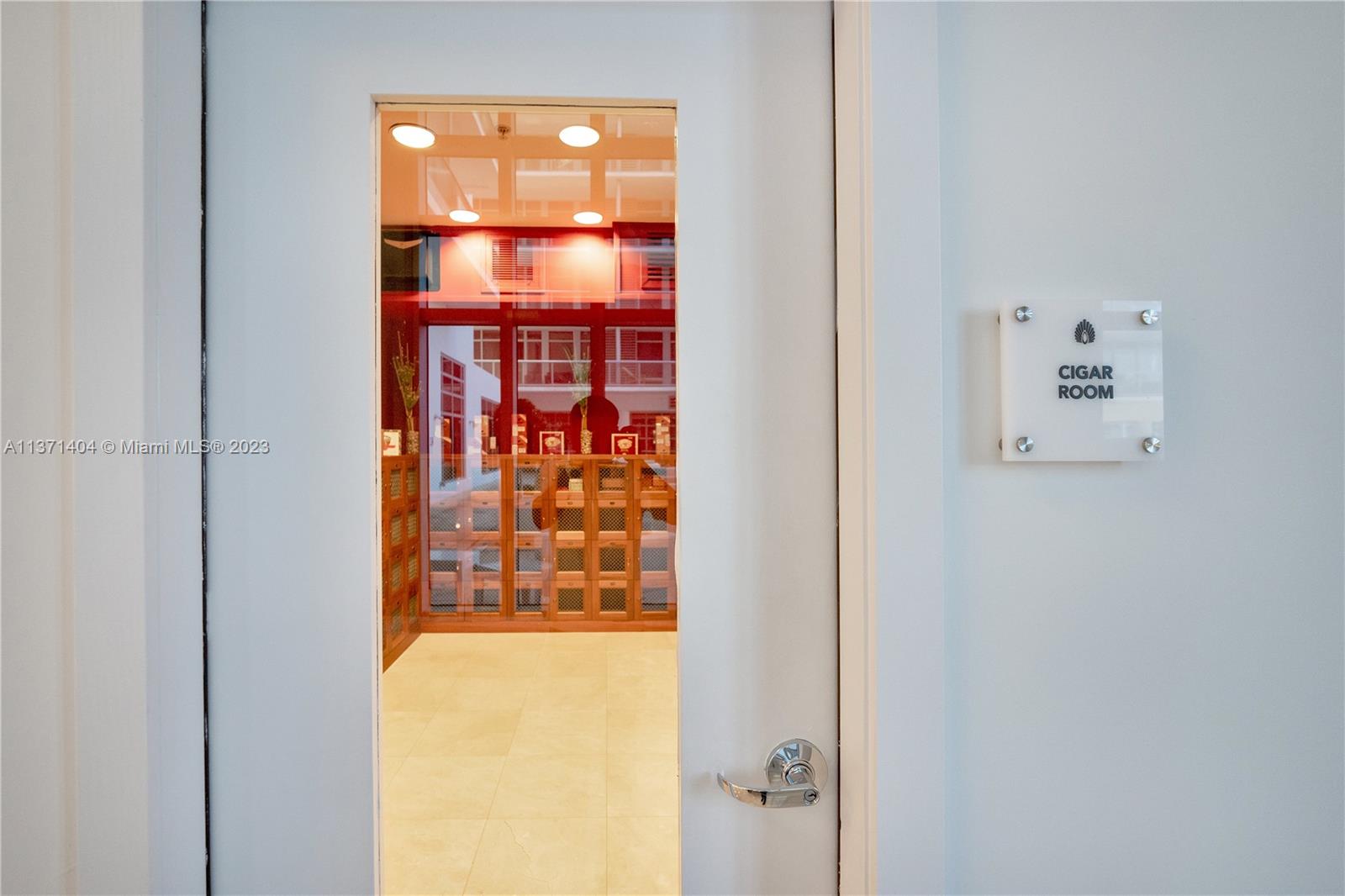 THE CARIBBEAN CONDO - Residential