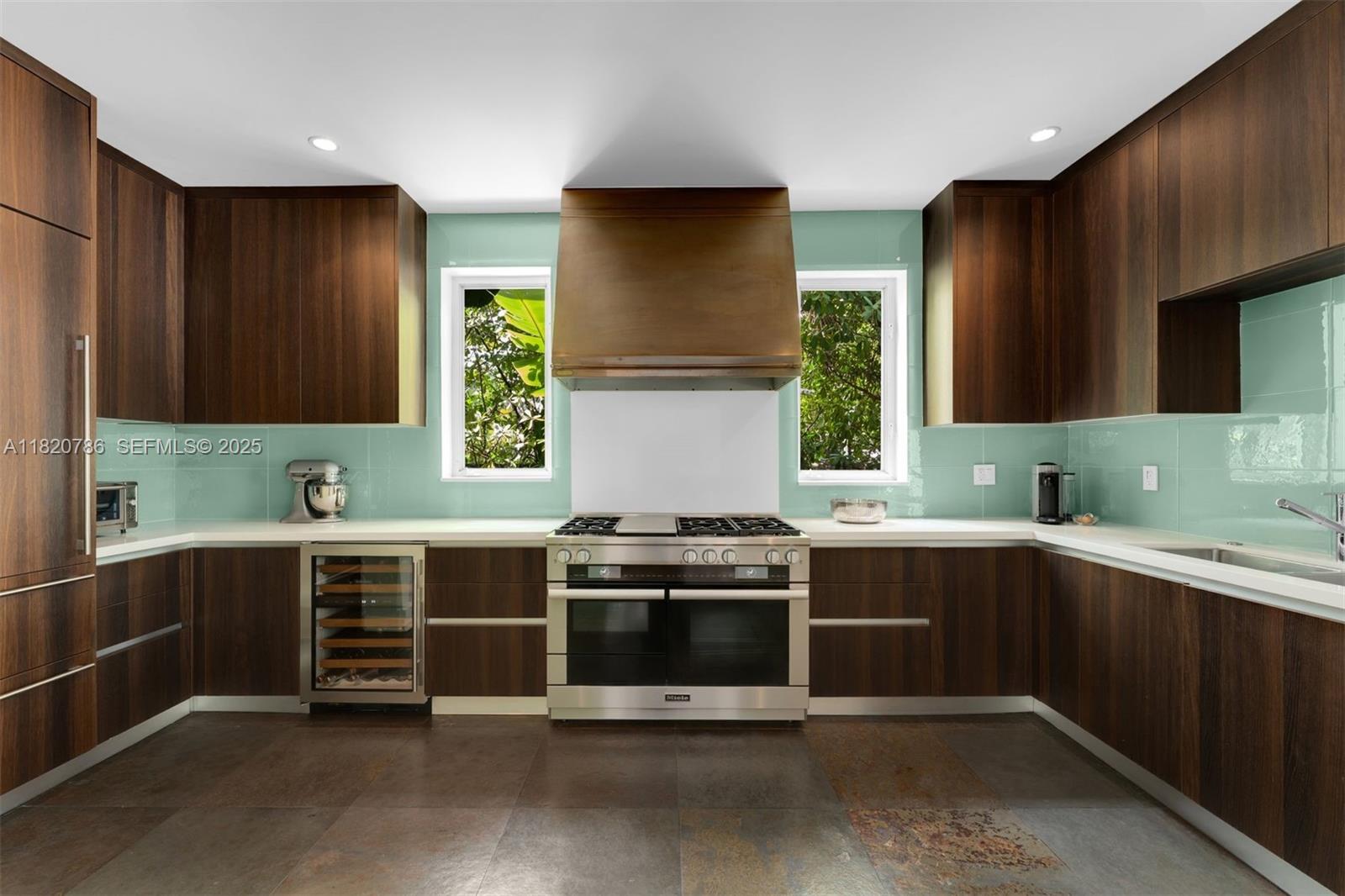 BEACH VIEW ADDN - Residential