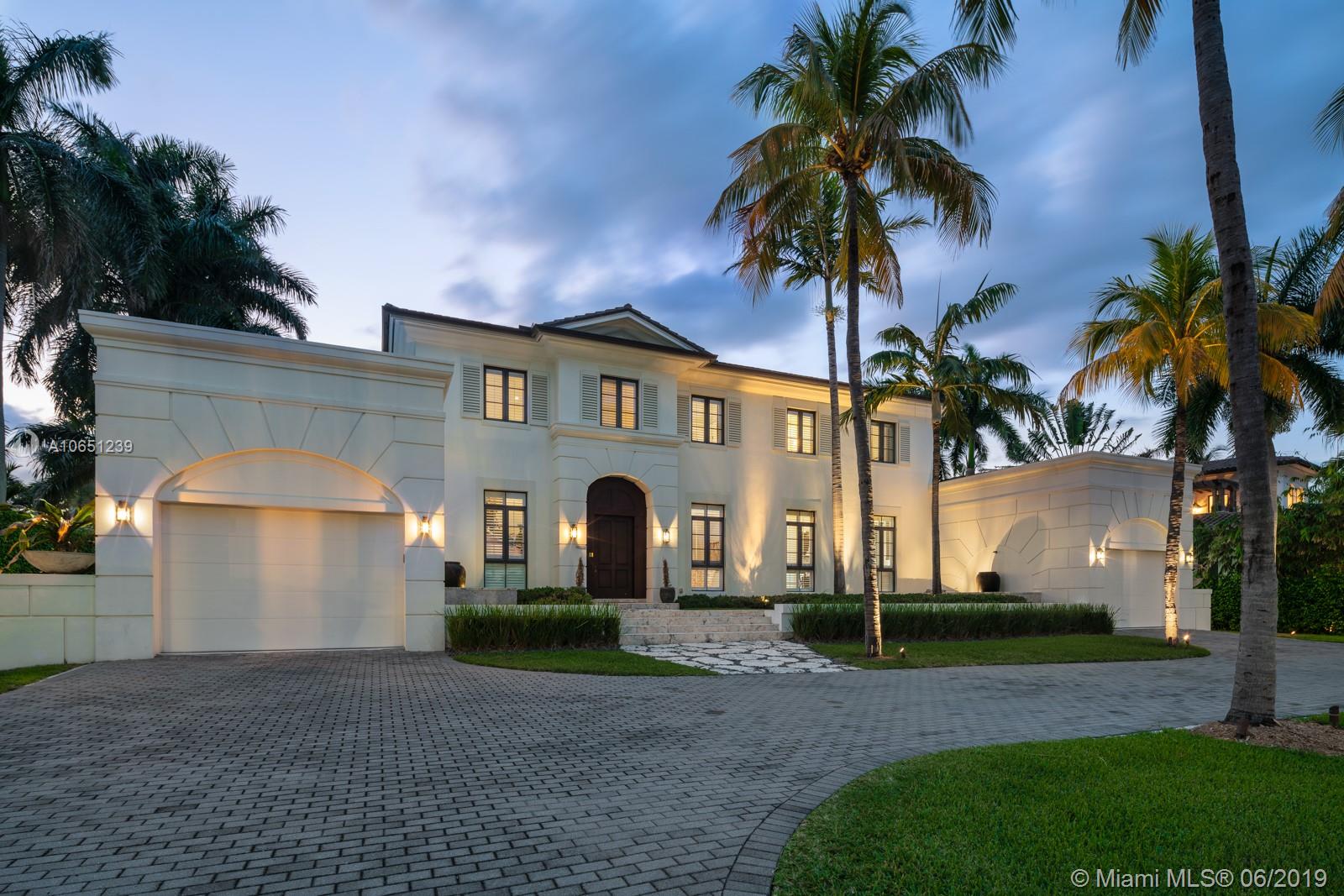 GOLDEN BEACH SEC D - Residential