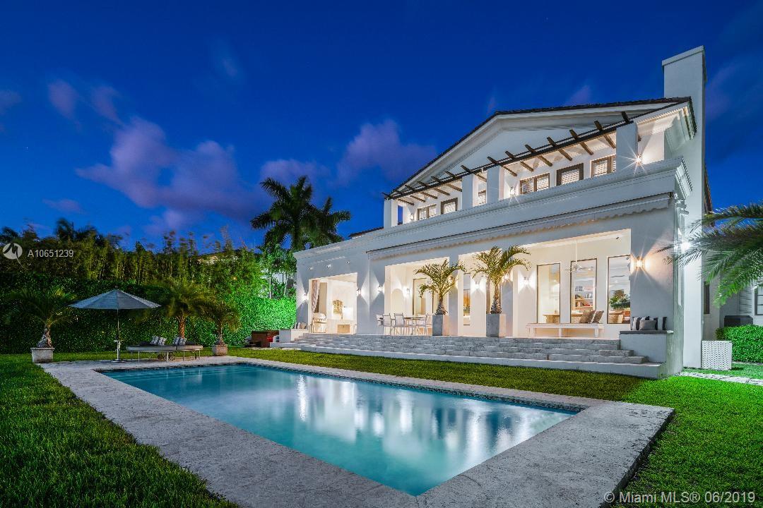 GOLDEN BEACH SEC D - Residential