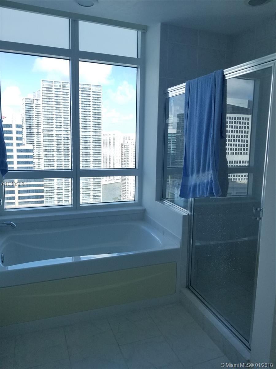 THE PLAZA 851 BRICKELL CO - Residential Lease