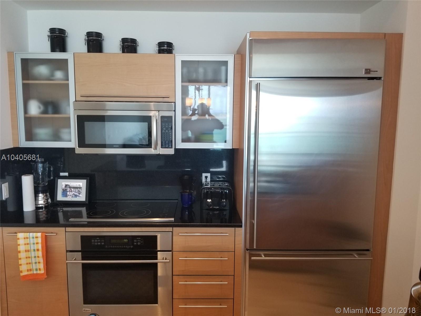 THE PLAZA 851 BRICKELL CO - Residential Lease