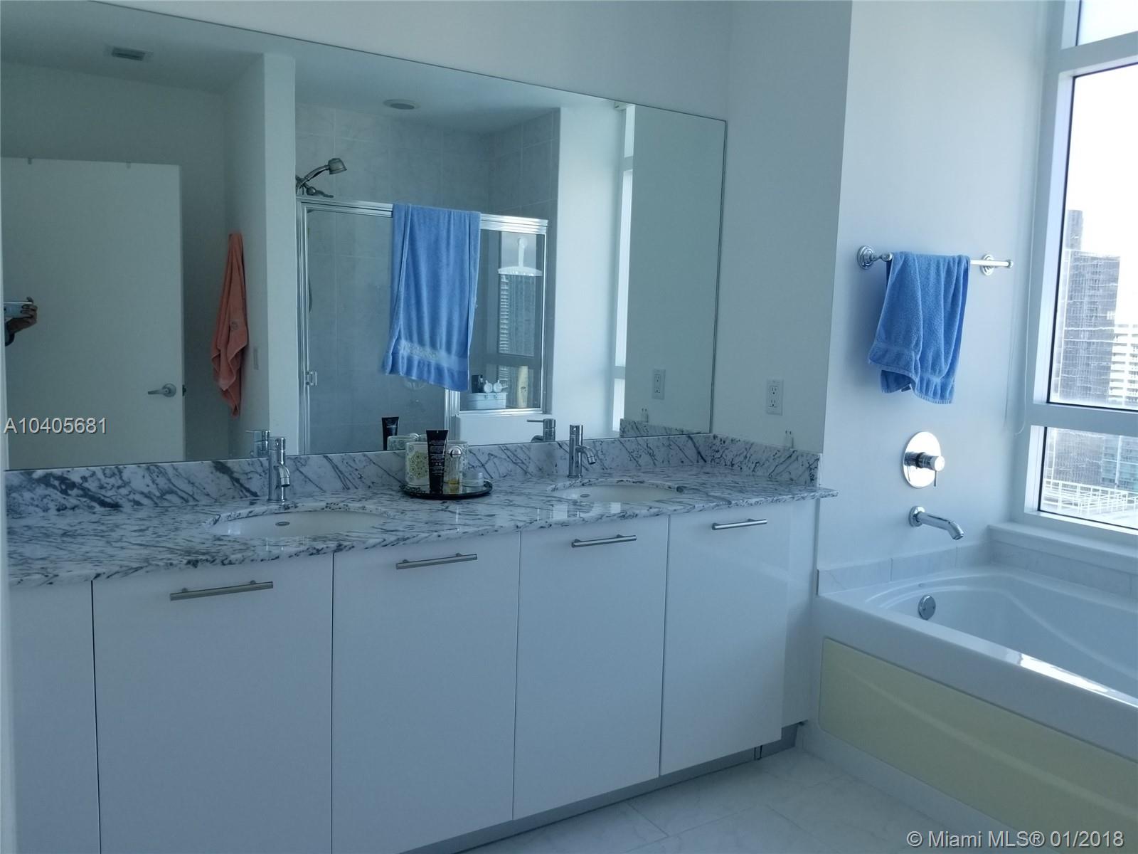 THE PLAZA 851 BRICKELL CO - Residential Lease