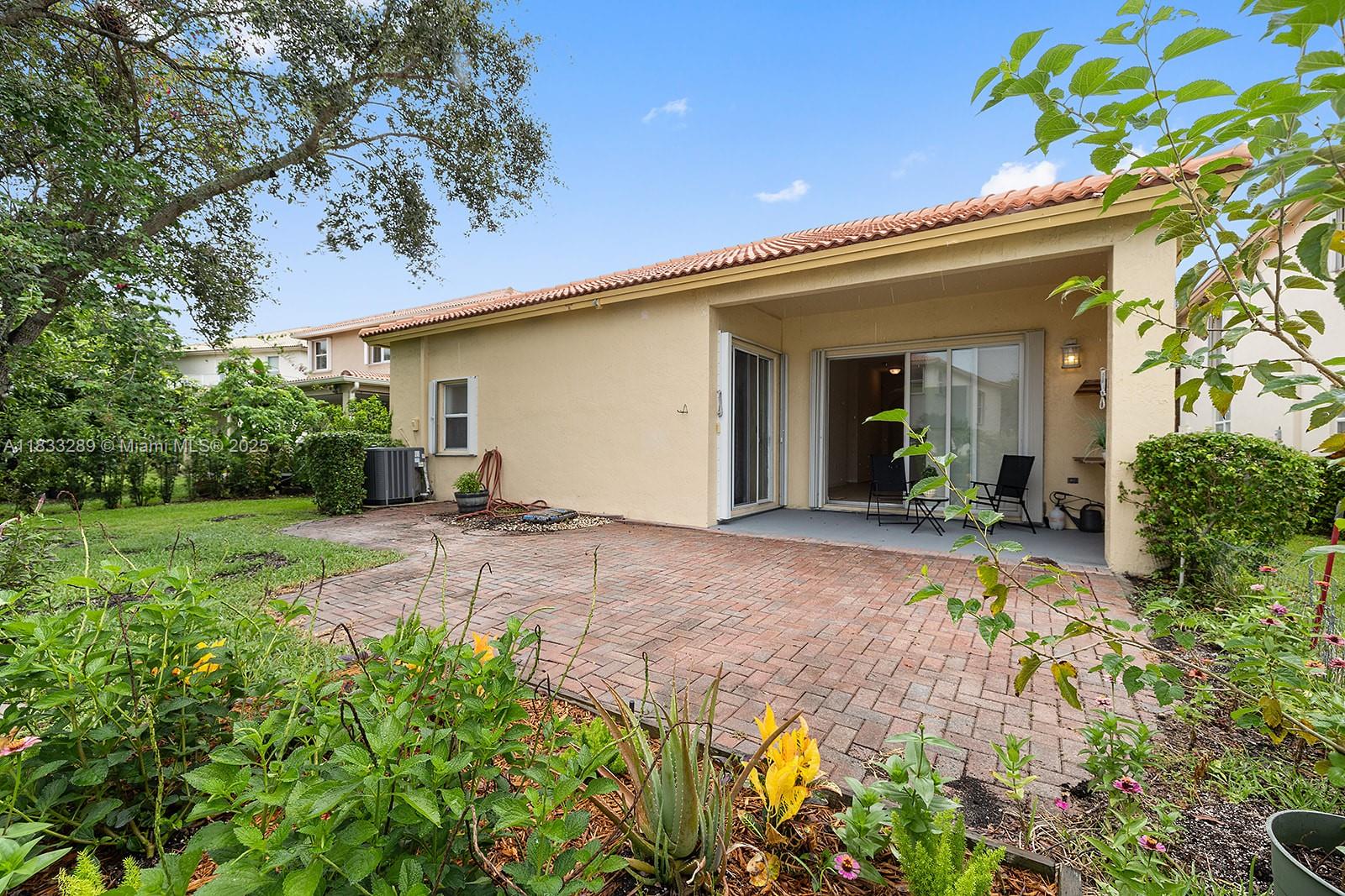 PEMBROKE ISLES 1 - Residential Lease