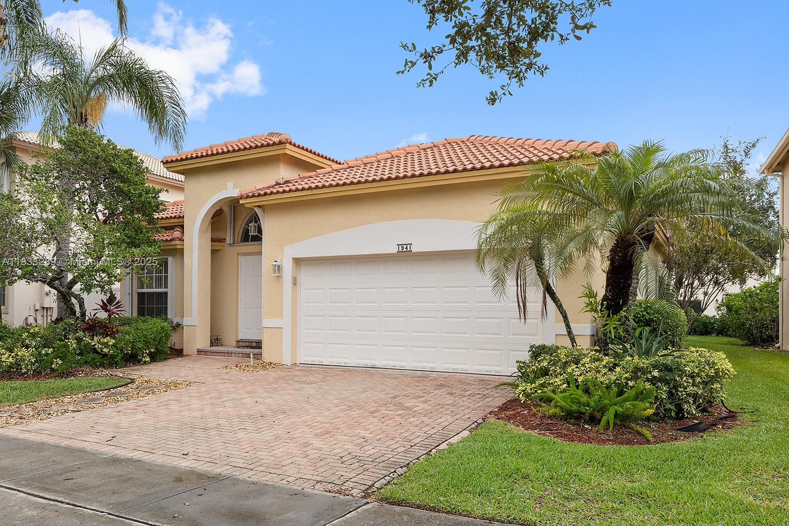 PEMBROKE ISLES 1 - Residential Lease