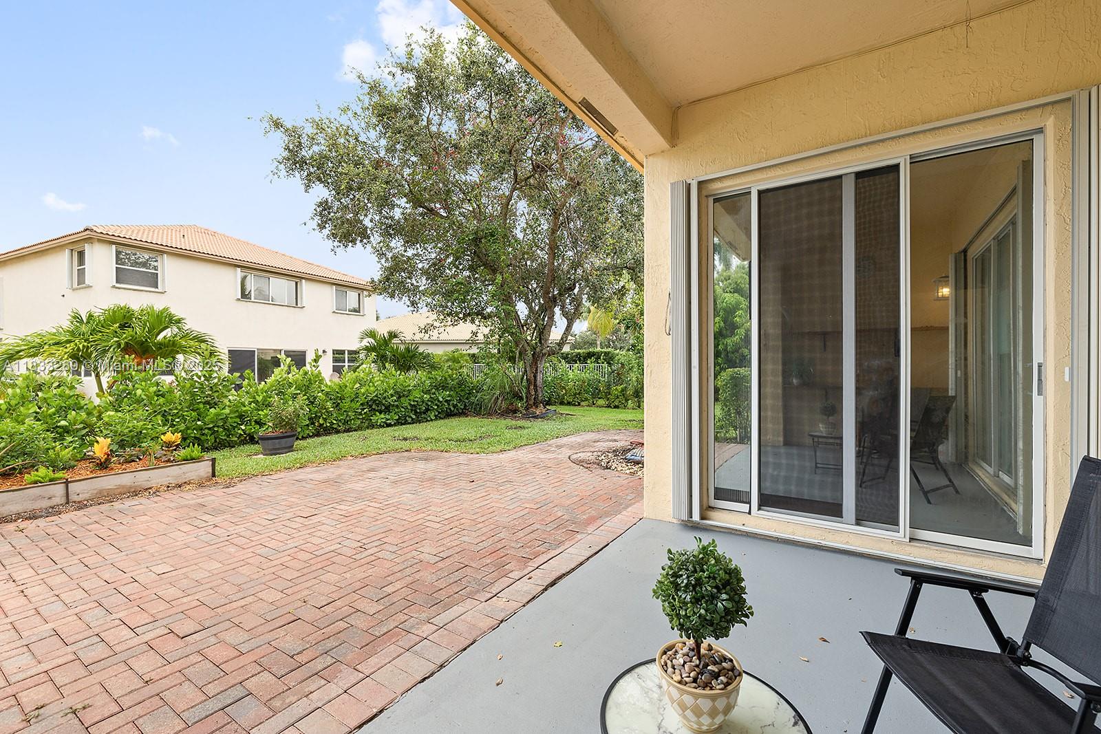 PEMBROKE ISLES 1 - Residential Lease