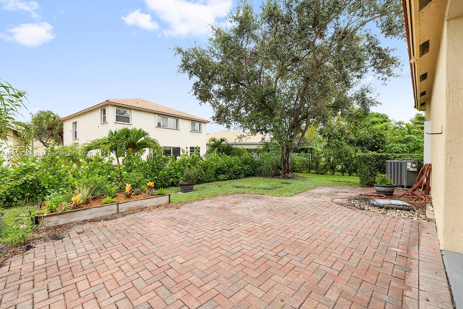 PEMBROKE ISLES 1 - Residential Lease