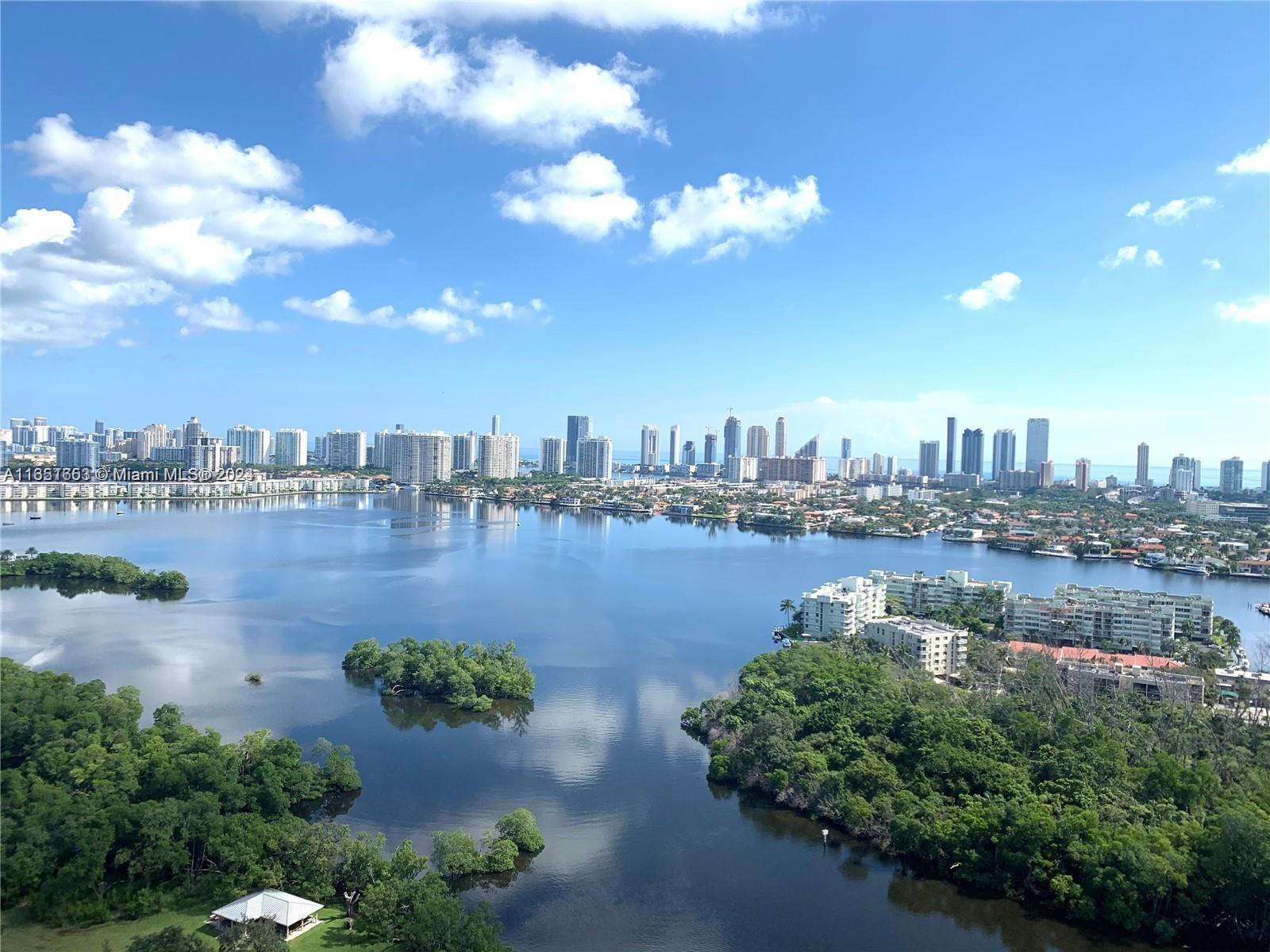 16385 Biscayne Blvd 1201