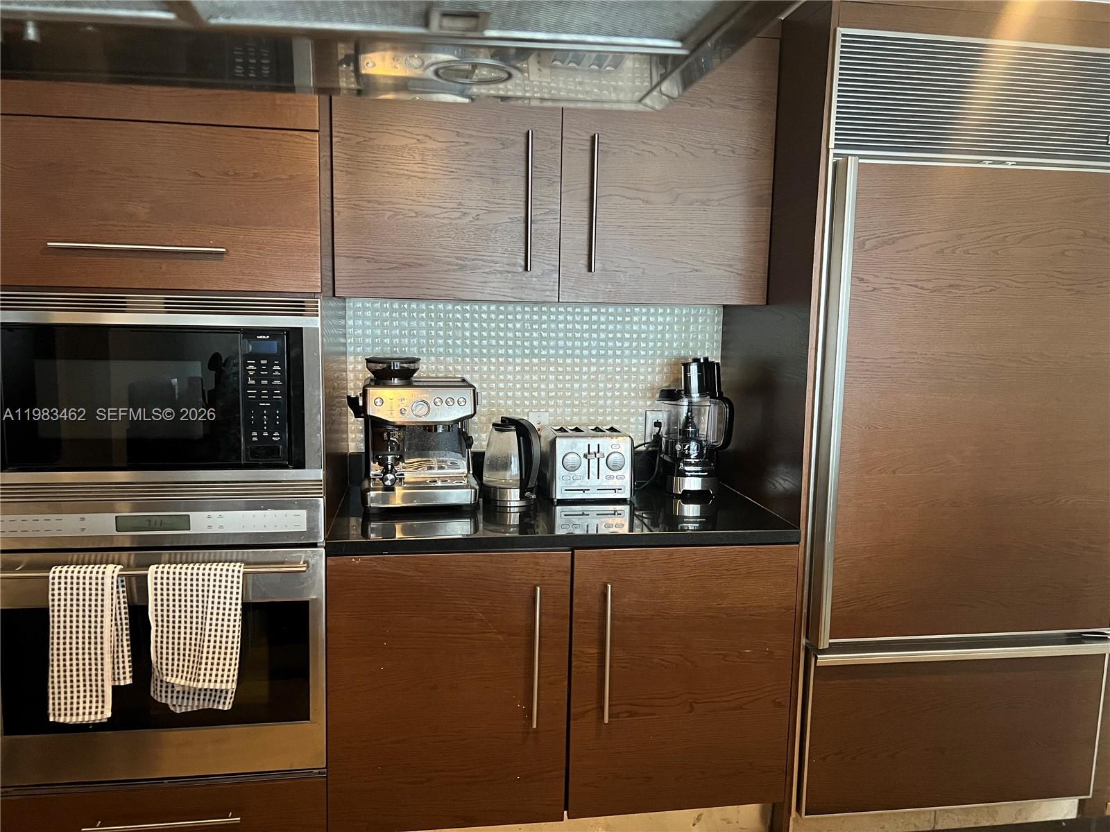 ICONBRICKELL CONDO NO 1 - Residential Lease