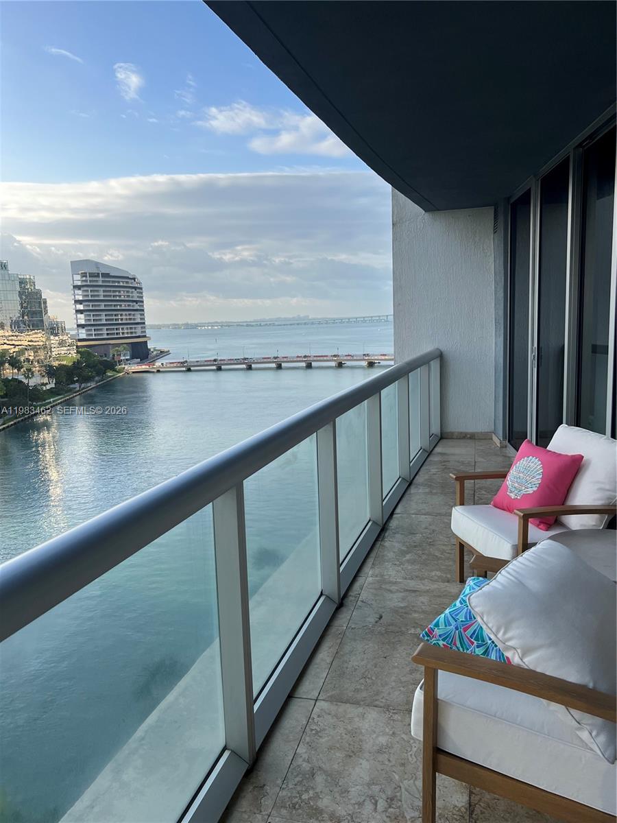 ICONBRICKELL CONDO NO 1 - Residential Lease