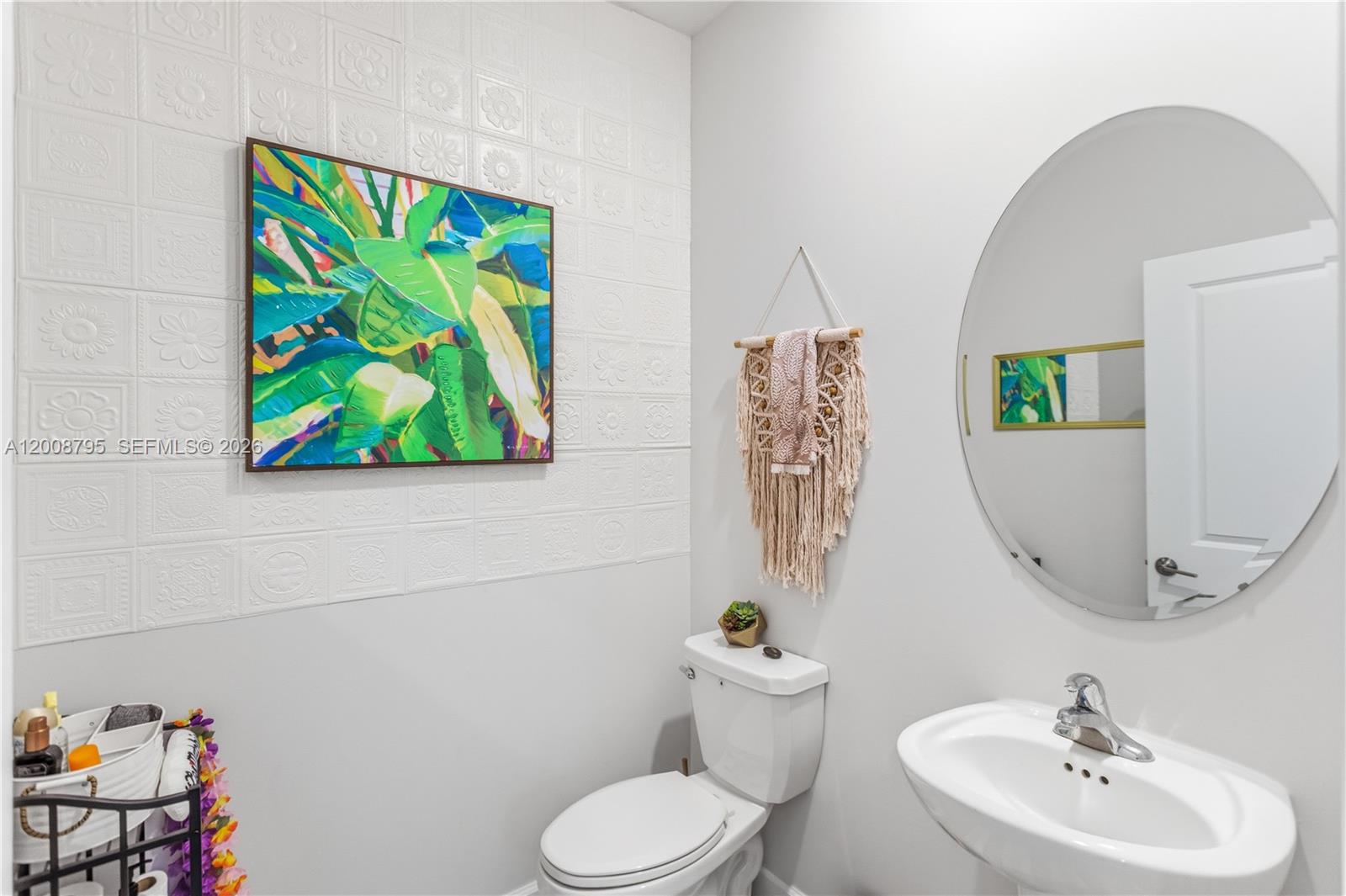 VISTA LAGO - Residential