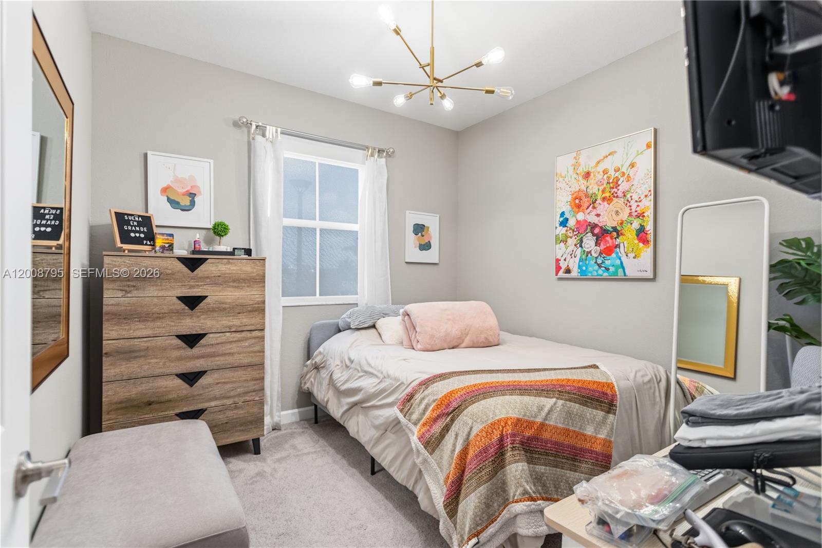 VISTA LAGO - Residential