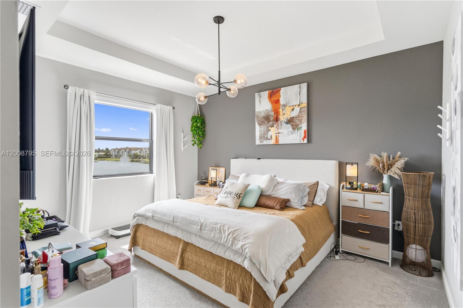 VISTA LAGO - Residential