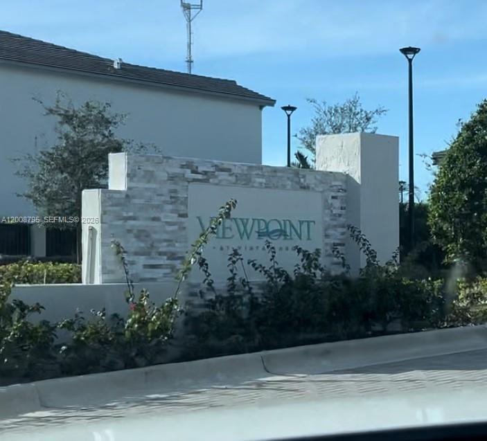 VISTA LAGO - Residential