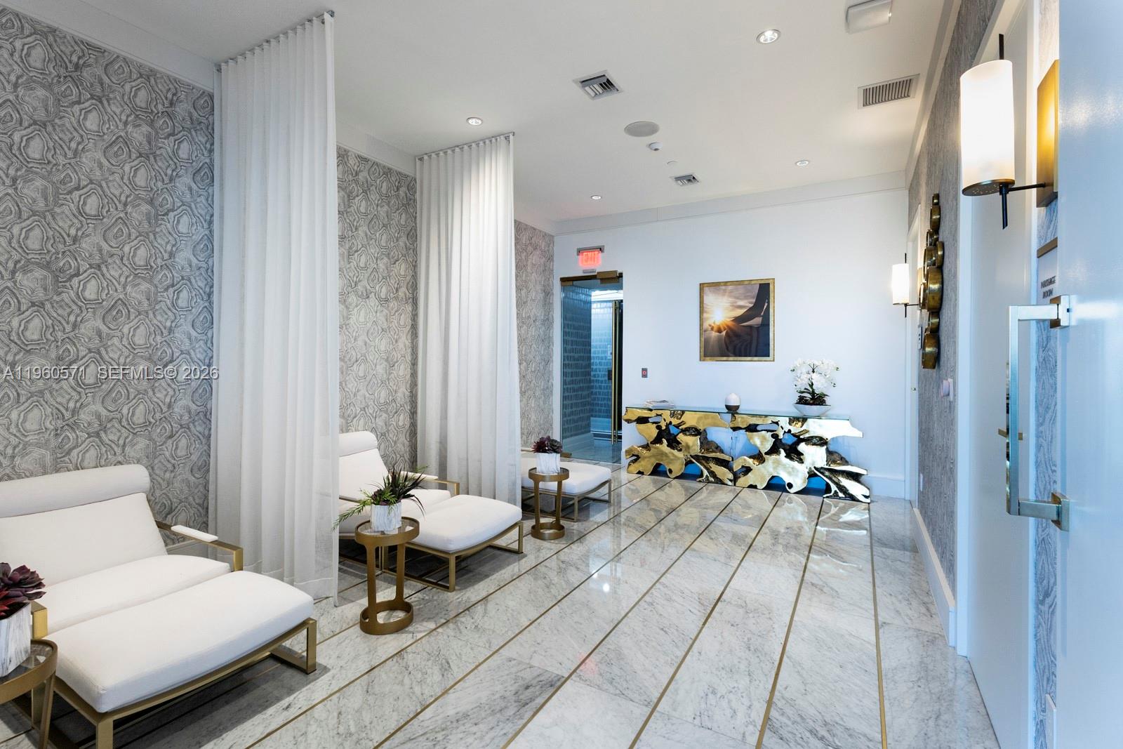 NANCY TERRACE - Residential