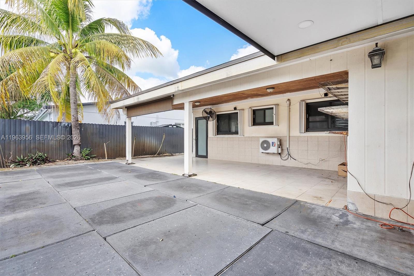 PALM SPRINGS NORTH SEC B - Residential