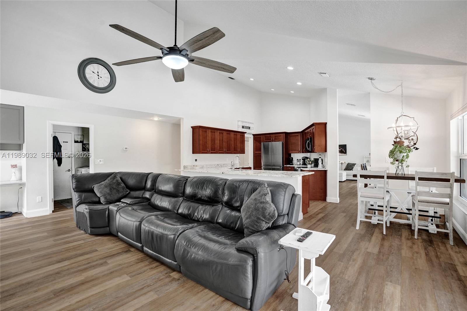 COUNTRY ADDRESS ENCORE - Residential