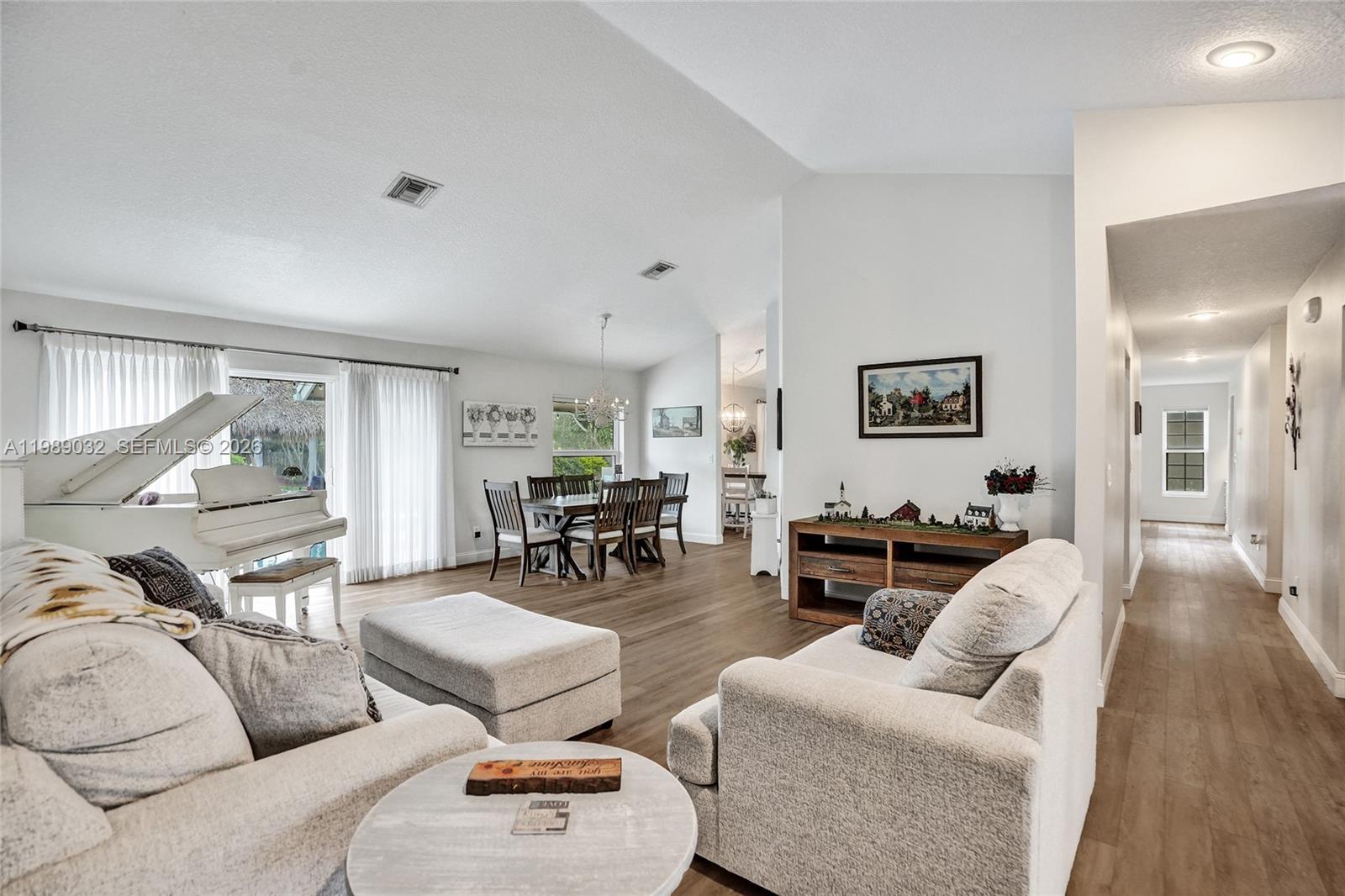 COUNTRY ADDRESS ENCORE - Residential