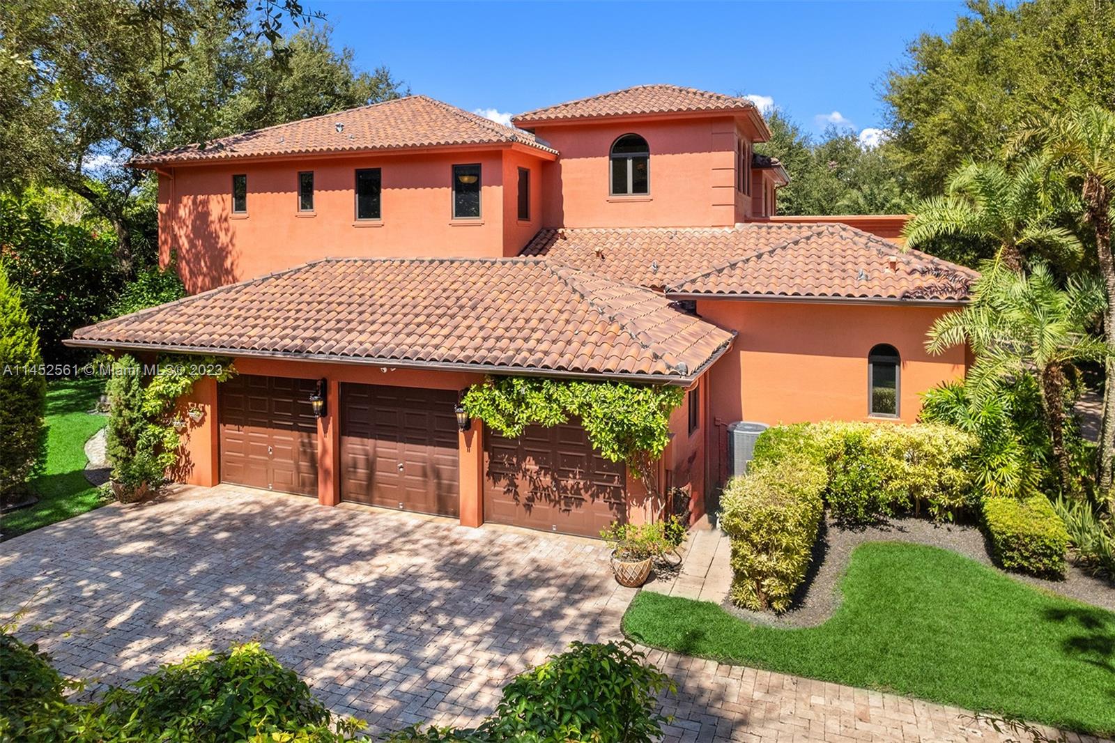 HALLMARK HEIGHTS ESTATES - Residential