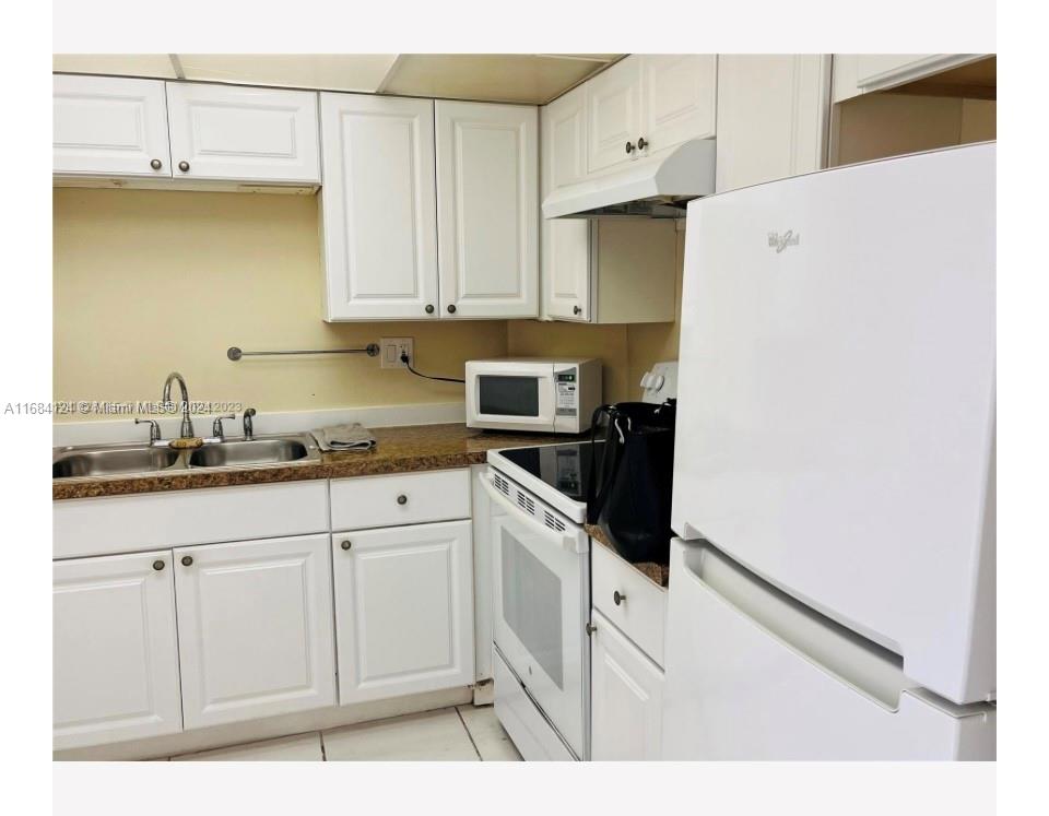CHELSEA BAYVIEW CONDO - Residential