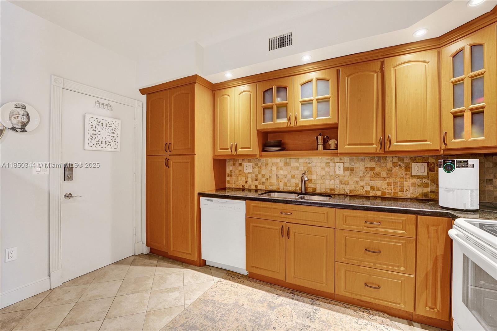 1701 S Ocean Dr 105