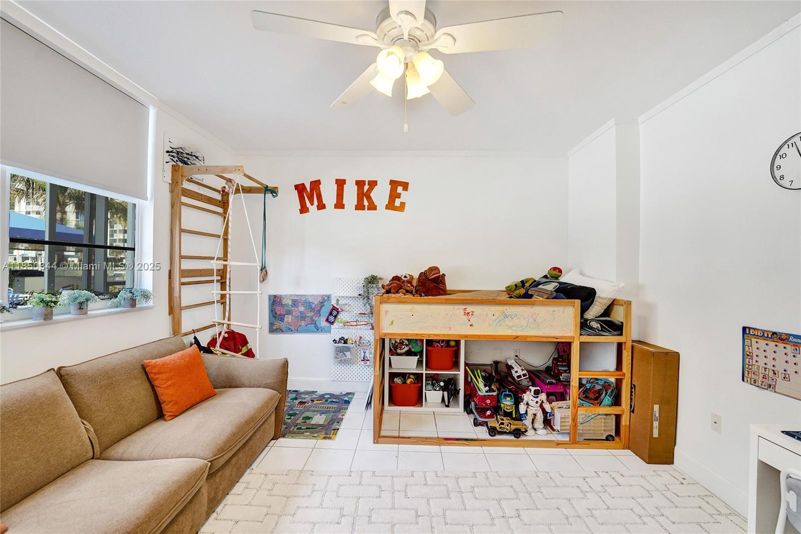 WELLINGTON TOWERS CONDO - Residential