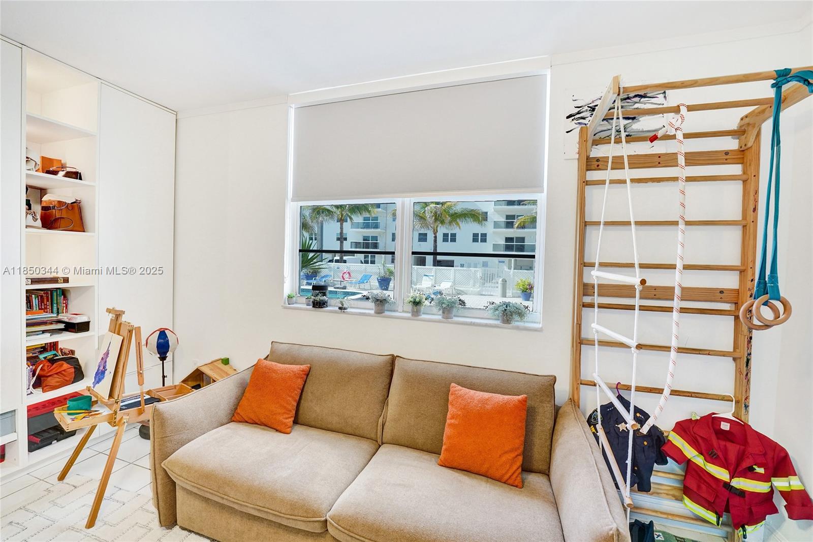 WELLINGTON TOWERS CONDO - Residential