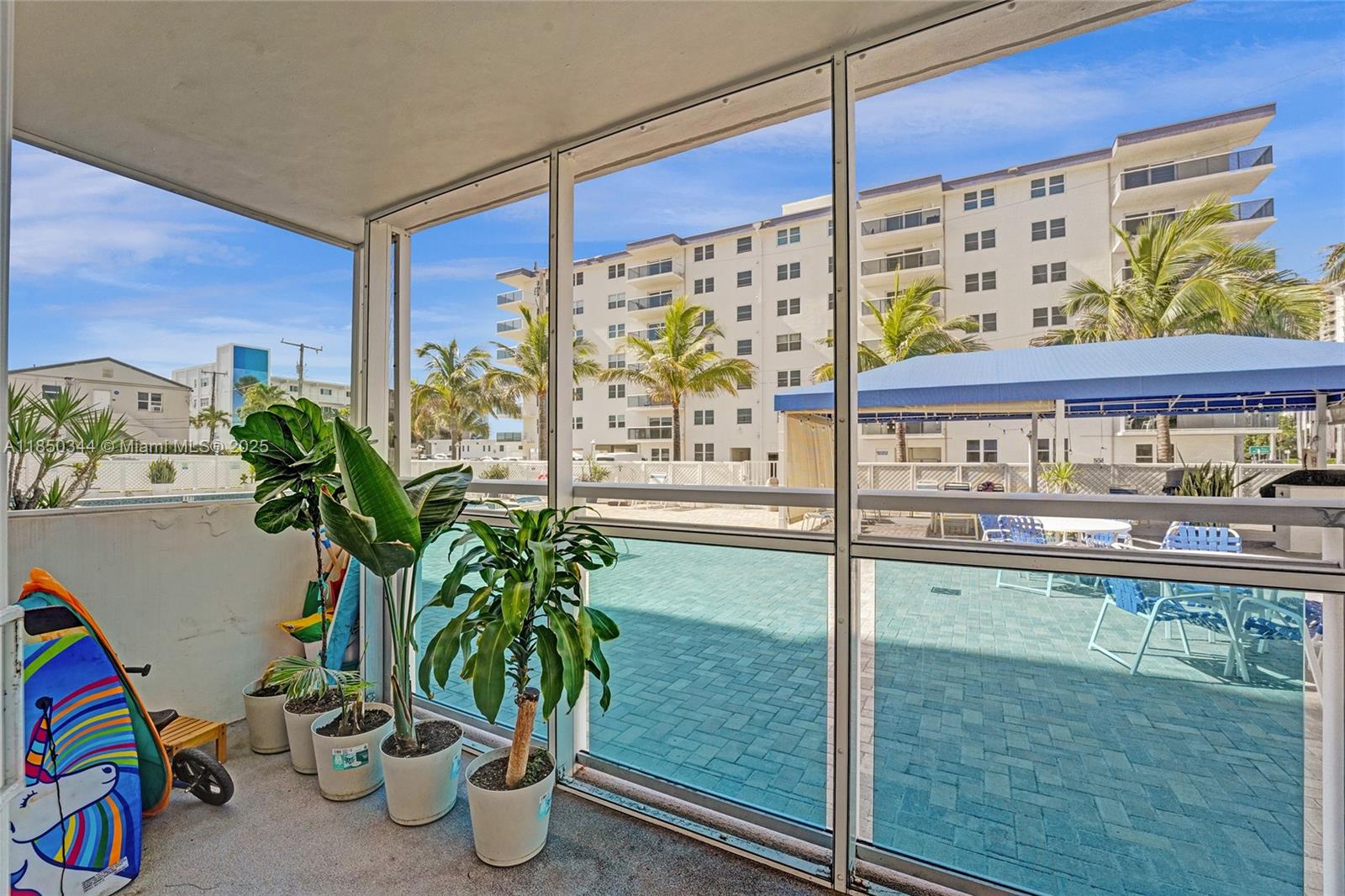 WELLINGTON TOWERS CONDO - Residential