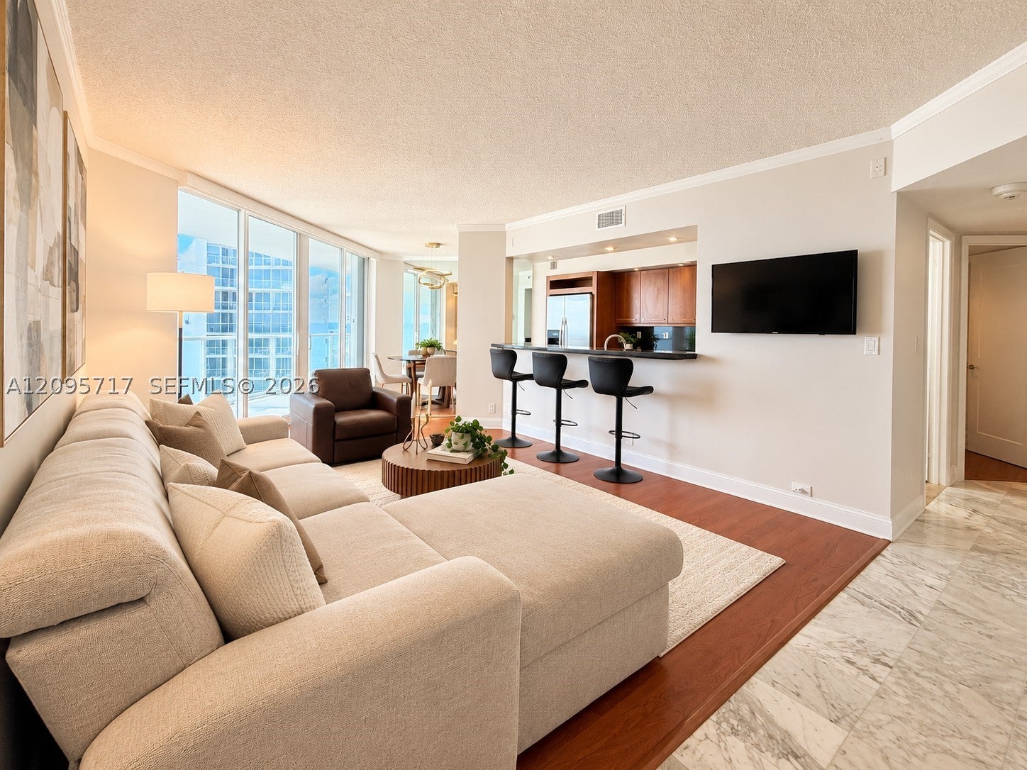 16485 Collins Ave 2032