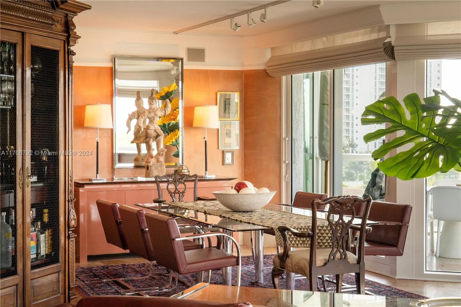 Sunny Isles Beach, Florida 33160, United States, 3 Bedrooms Bedrooms, ,4 BathroomsBathrooms,Residential,Pending,27523