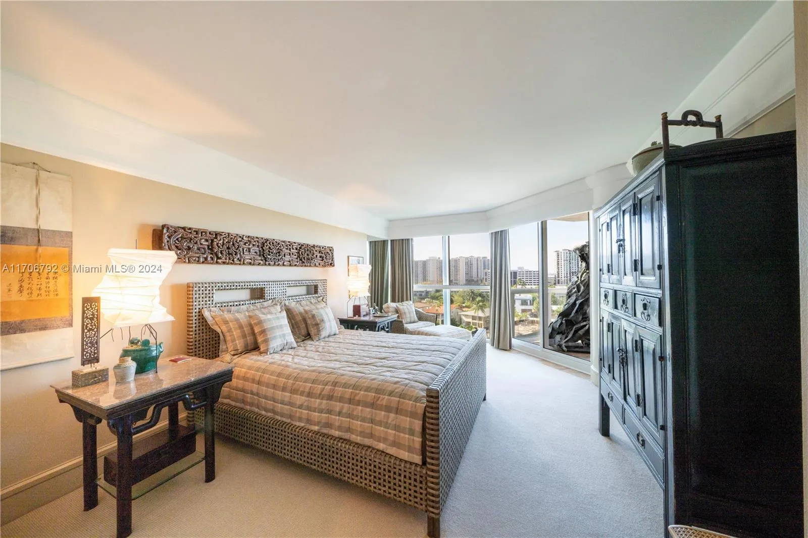 Sunny Isles Beach, Florida 33160, United States, 3 Bedrooms Bedrooms, ,4 BathroomsBathrooms,Residential,Pending,27523