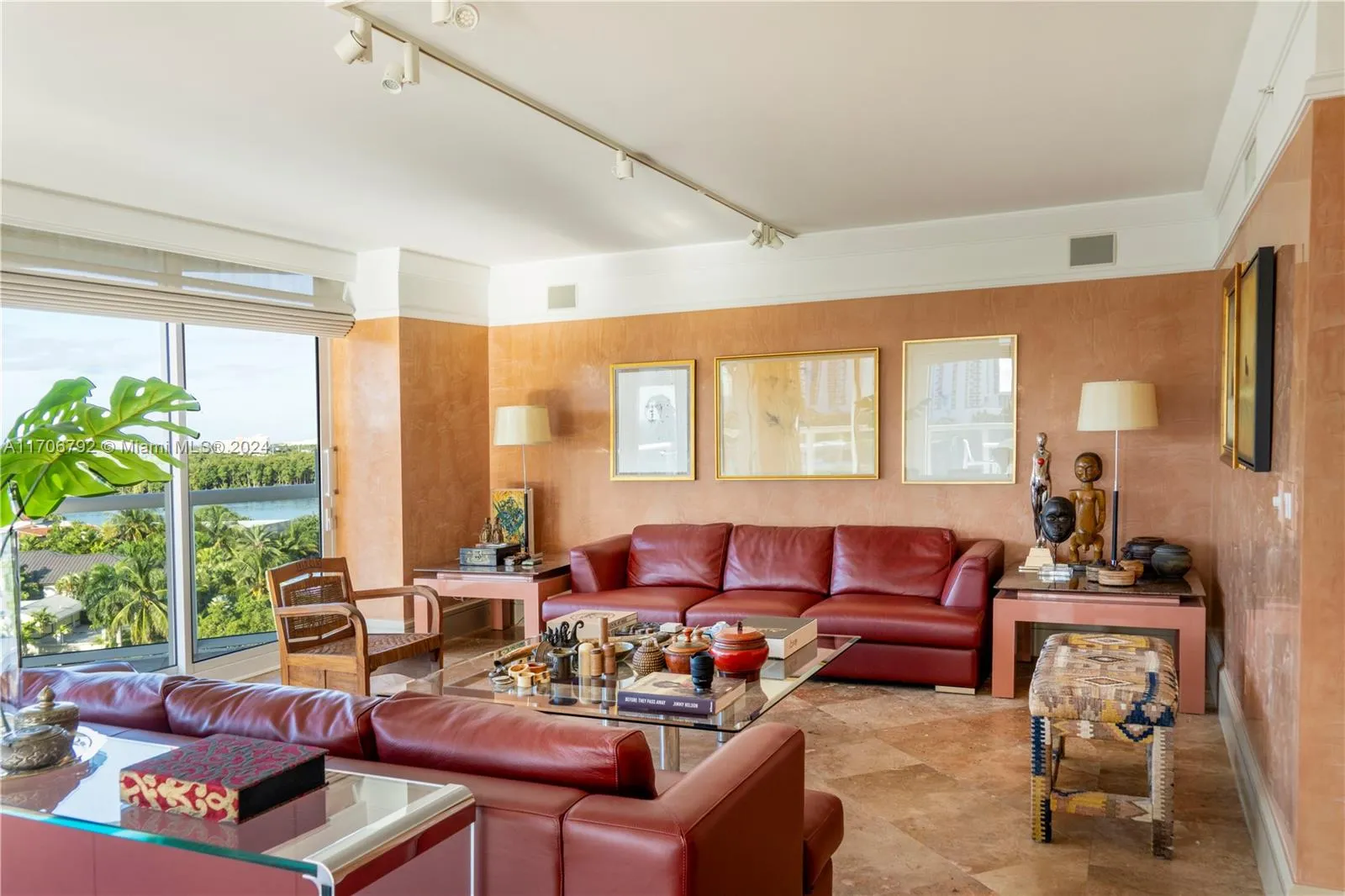 Sunny Isles Beach, Florida 33160, United States, 3 Bedrooms Bedrooms, ,4 BathroomsBathrooms,Residential,Pending,27523