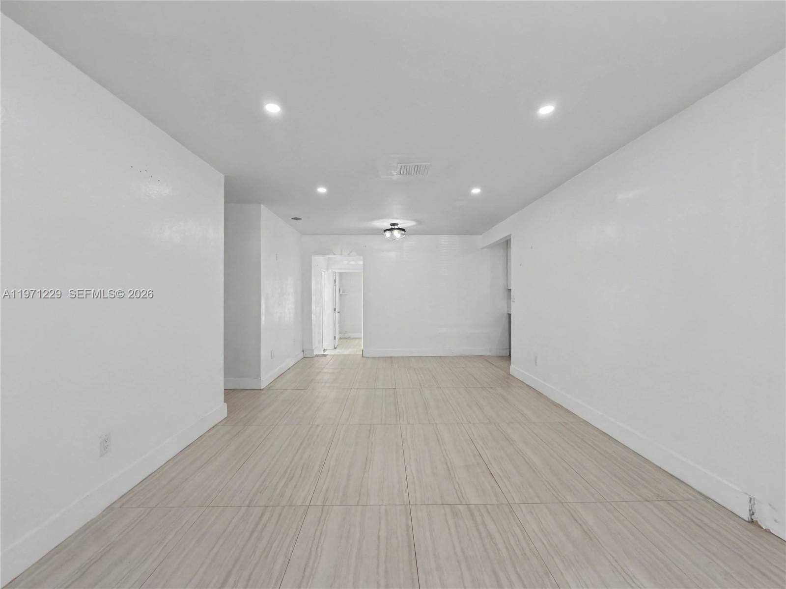 LAKE FOREST SEC 4 - Residential