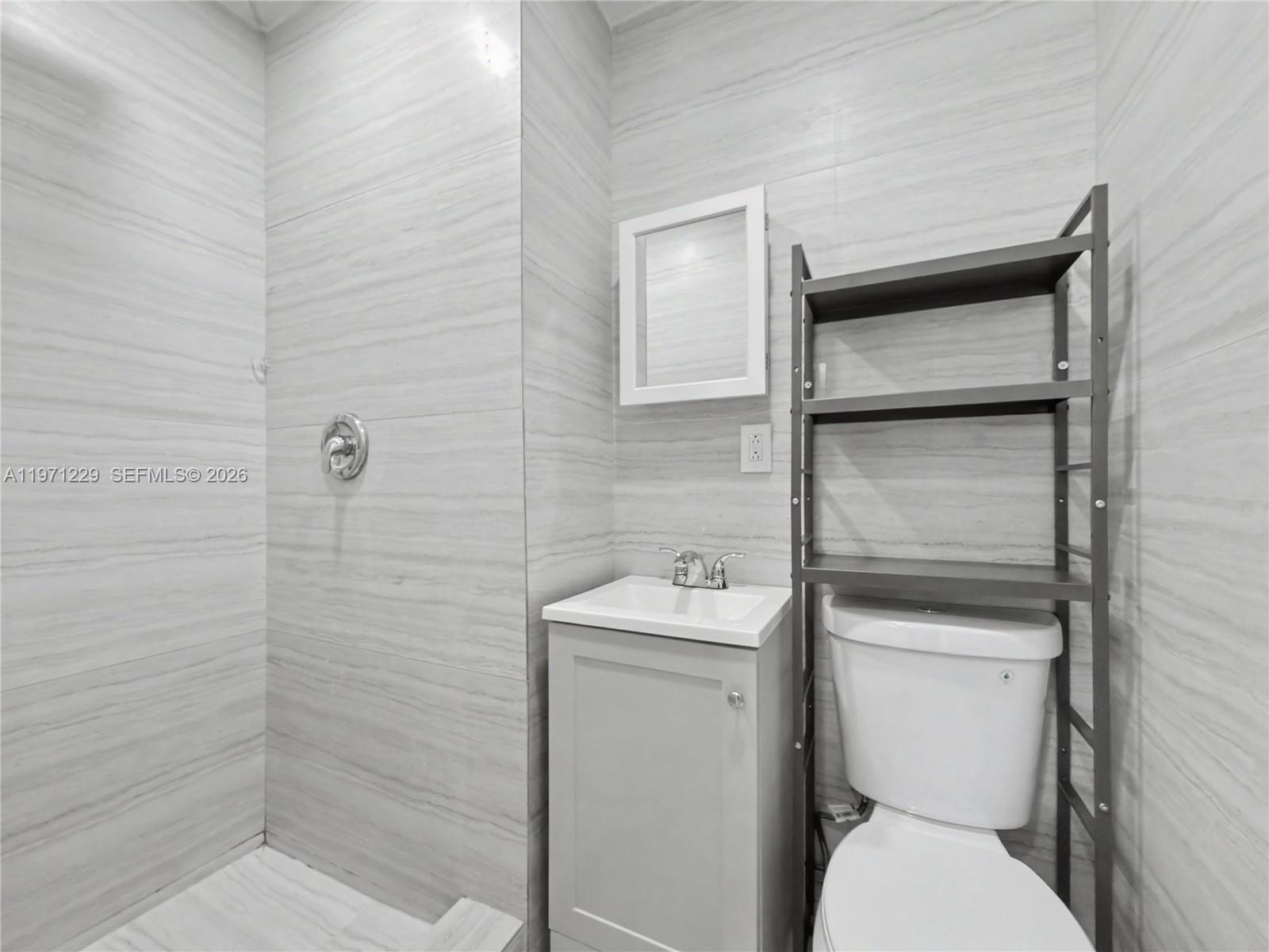 LAKE FOREST SEC 4 - Residential