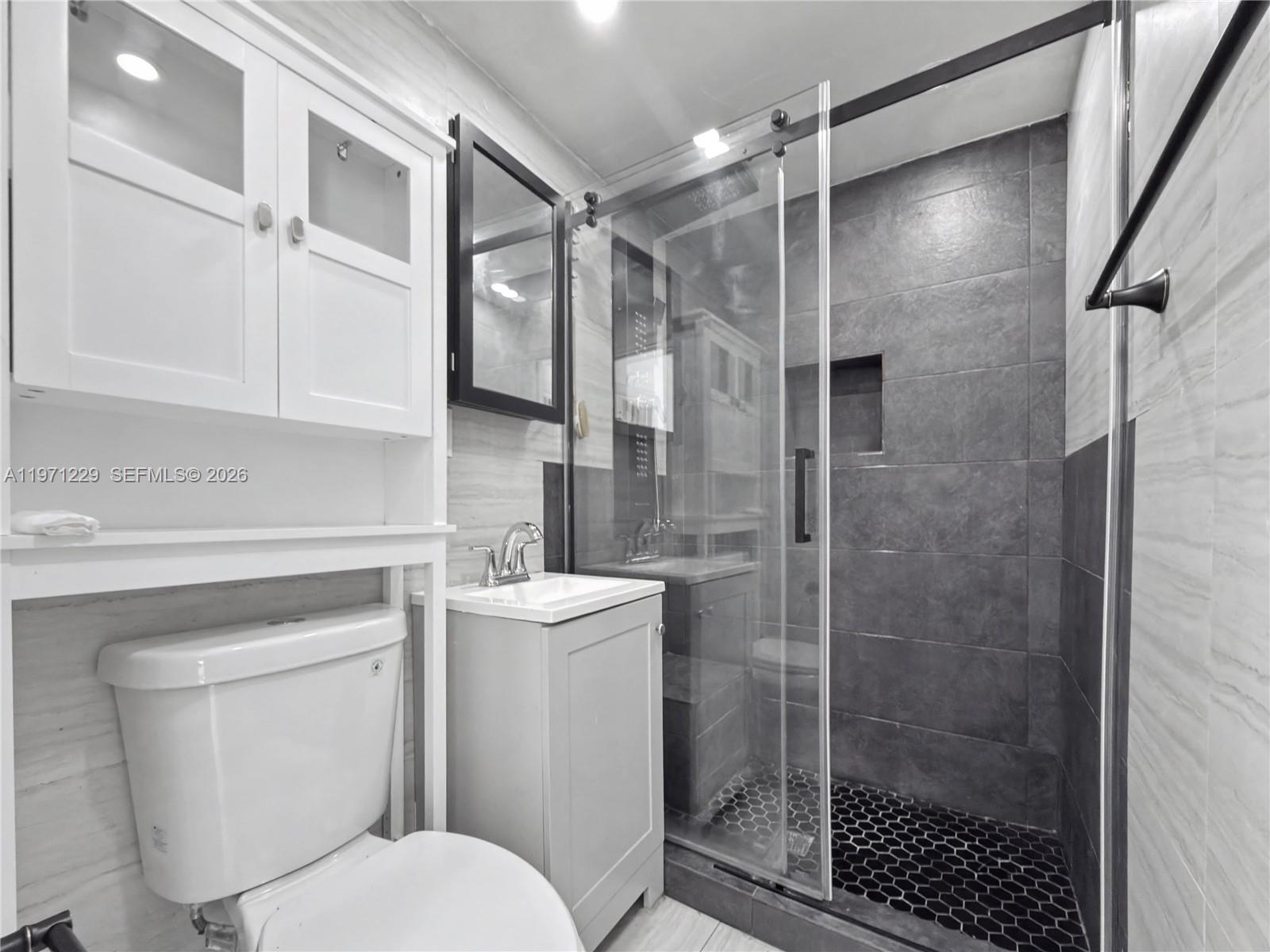 LAKE FOREST SEC 4 - Residential