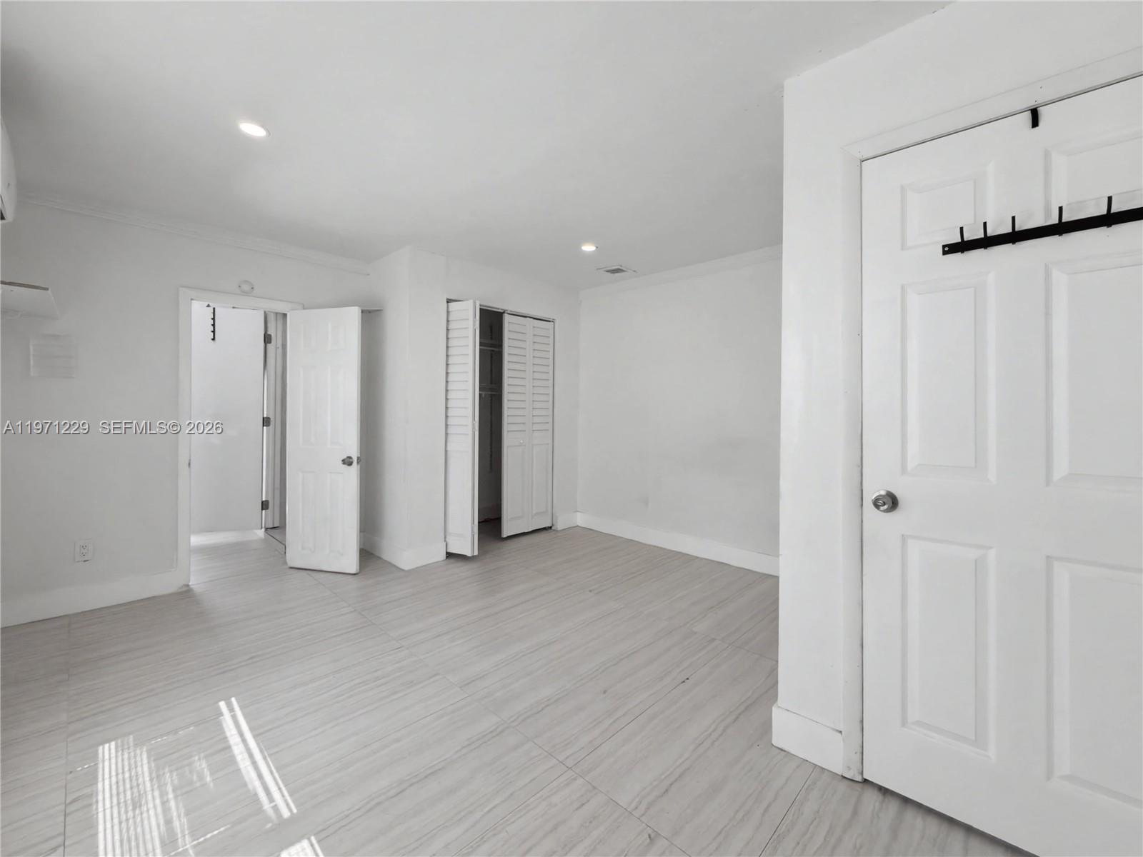 LAKE FOREST SEC 4 - Residential