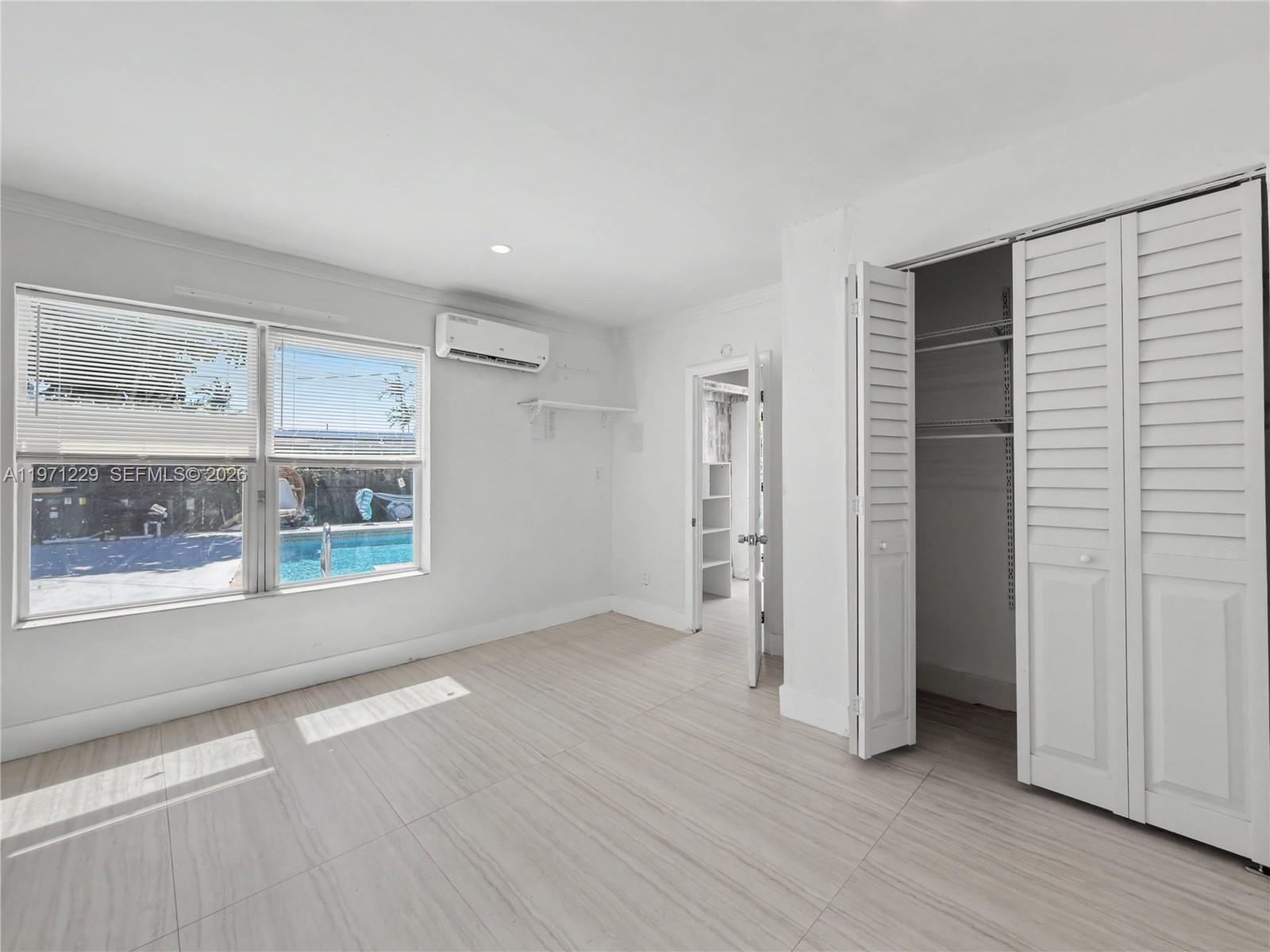 LAKE FOREST SEC 4 - Residential