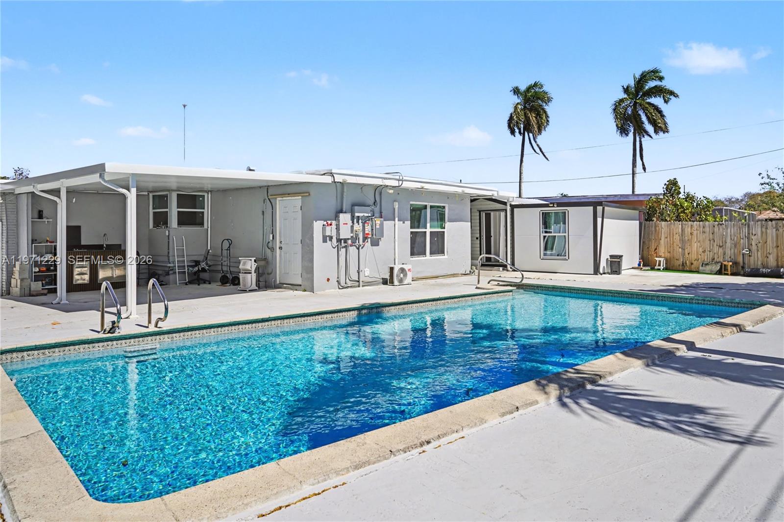 LAKE FOREST SEC 4 - Residential