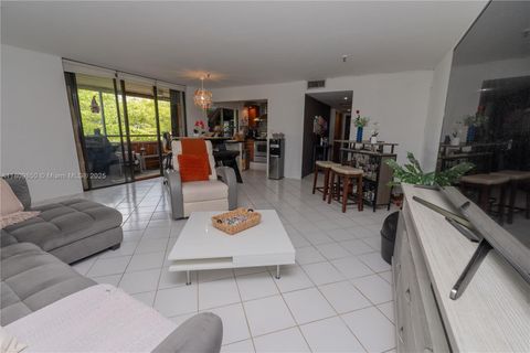 665 NE 195th St 419 Miami FL 33179