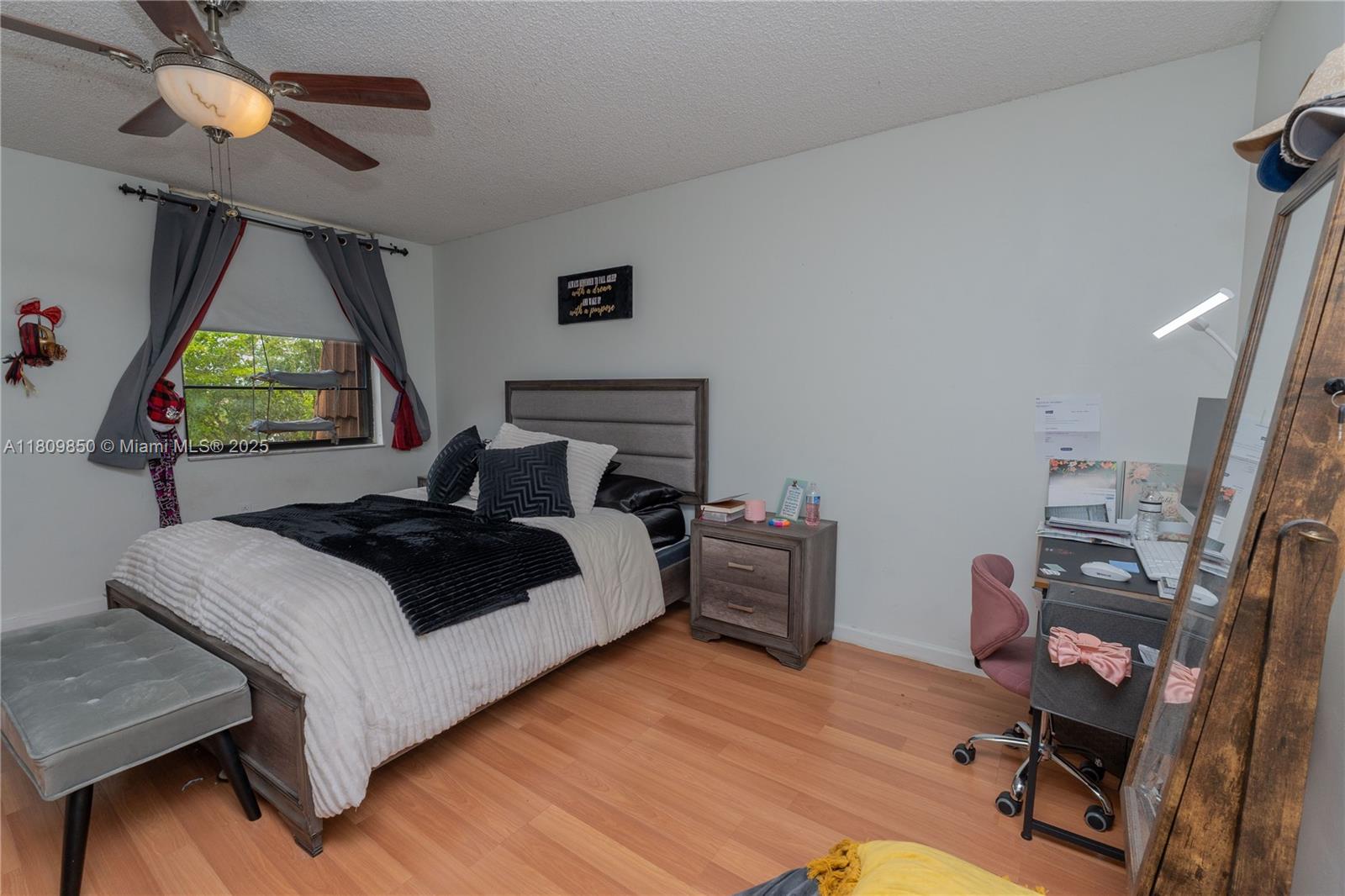 COCO WOOD CONDO - Residential