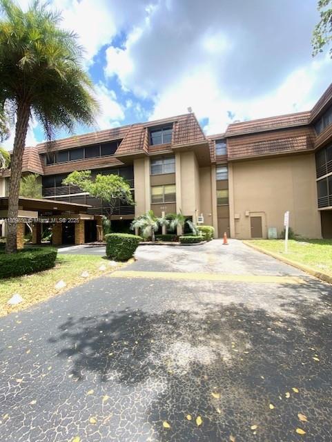 COCO WOOD CONDO - Residential